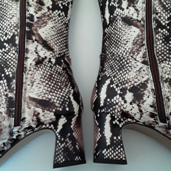 ALEX MARIE leather brown, cognac and cream boots - Picture 7 of 9